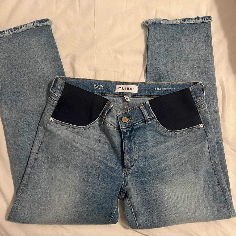 DL1961 Women’s Mara Straight Maternity Jeans